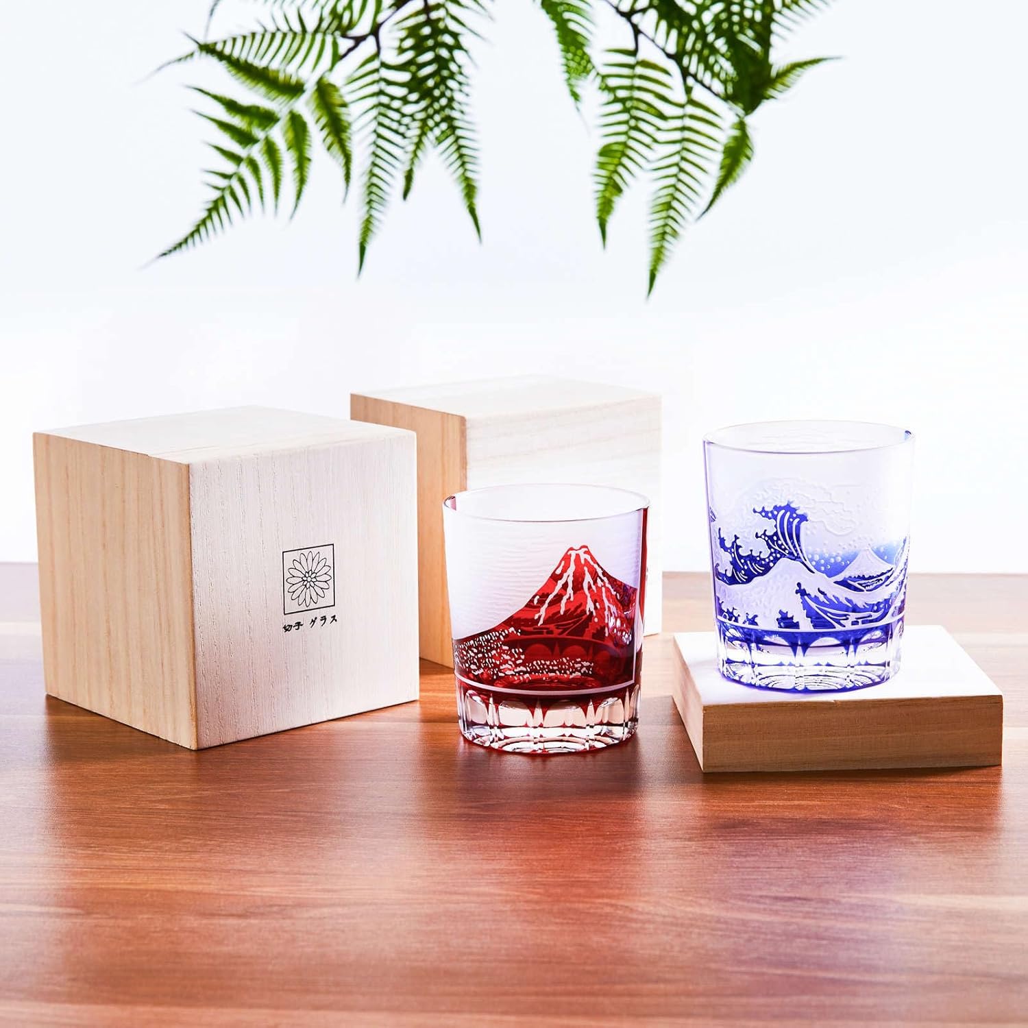 Mt. Fuji Rock Glass, Artisans, Handmade in Paulownia Box, Japanese Sake, Cold Liquor, Beer, Whiskey, Shochu, Stylish, Sake, Celebration, 6th Birthday, Wedding, Mother's Day, Father's Day, Gift, Popular Gift, 9.1 fl oz (260 cc), 2 Pieces, Red + Blue
