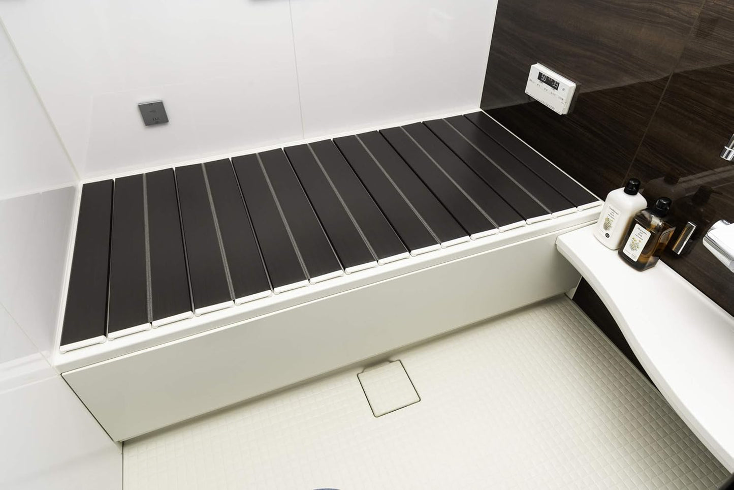 Topre L14 Folding Bath Lid, Antibacterial, Ag+ Composite, Made in Japan, 29.5 x 54.7 inches (75 x 139 cm), Brown