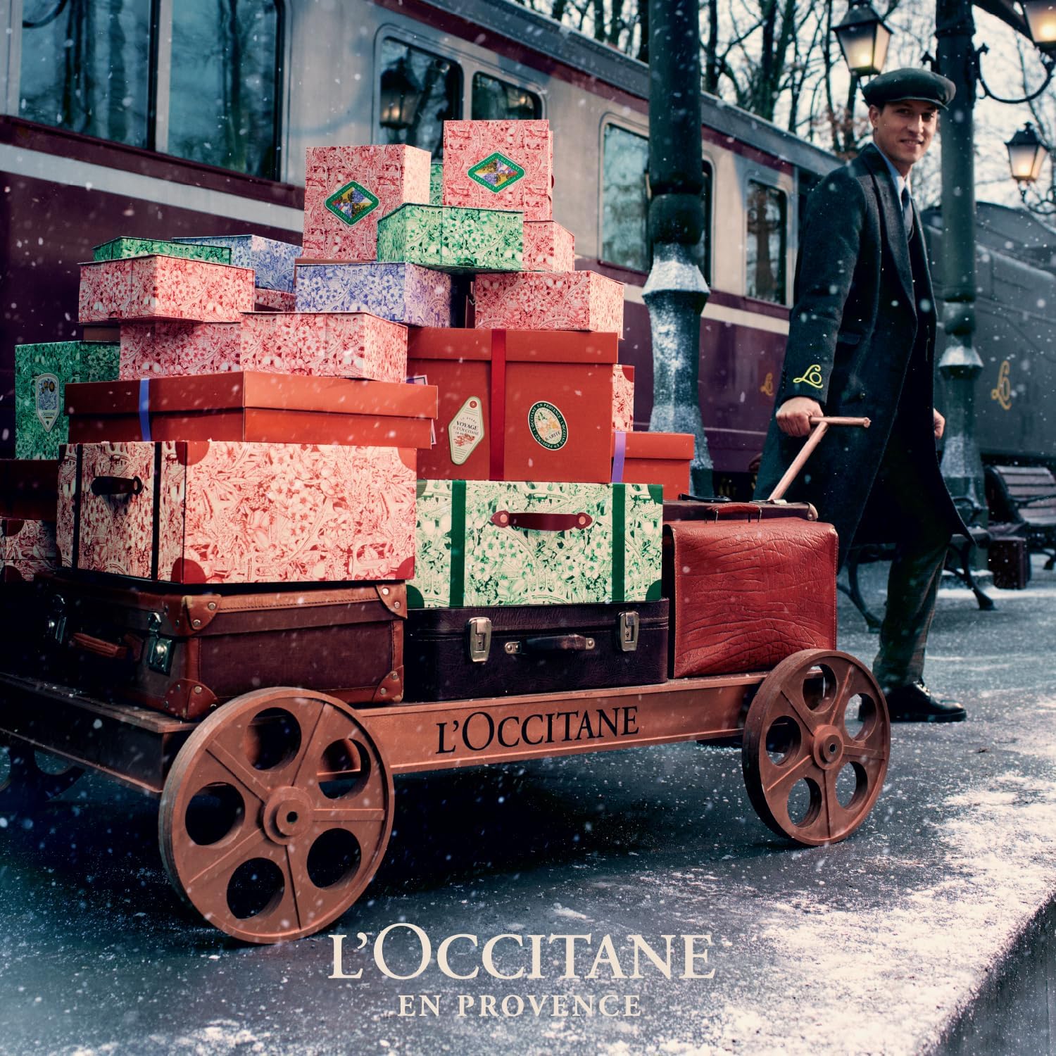 L'Occitane Camquat Sheer Lip Balm, 0.4 fl oz (12 ml), Christmas Present, Gift, Unisex, Popular, Holiday Coffret