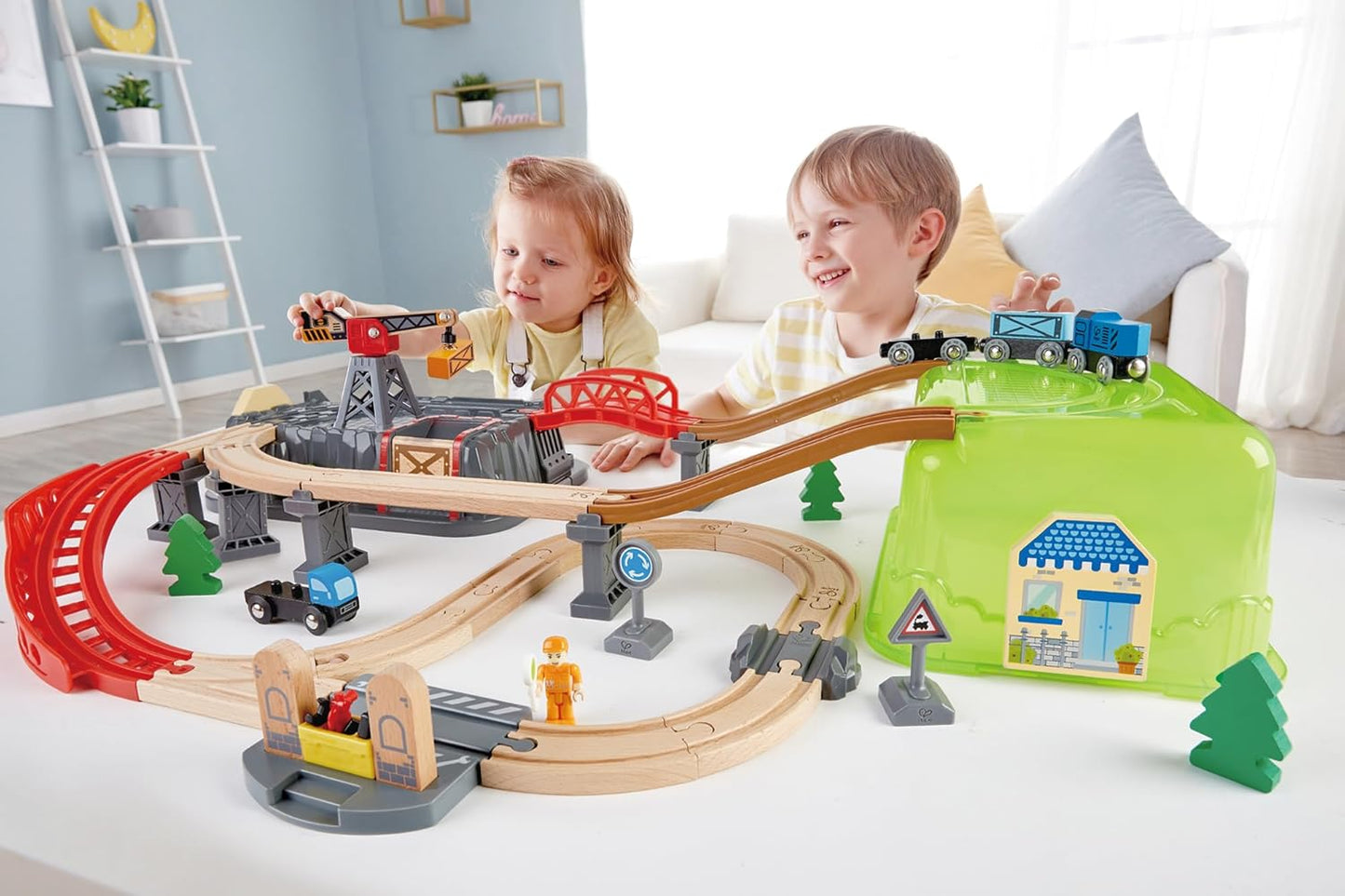Hape E3764 Clean Up Box Rail Set