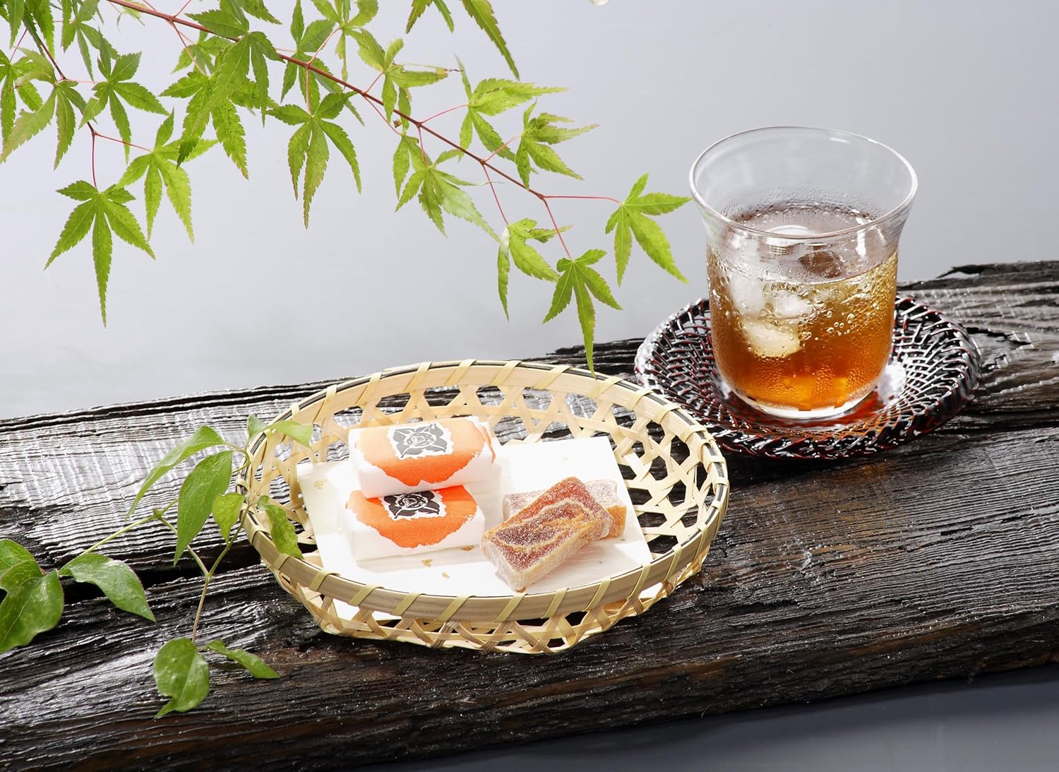 Kokuwa Sangyo Kakimaki 18-Piece Dried Persimmon Kaki Domestically Made Confectionery Kurashiki Souvenir