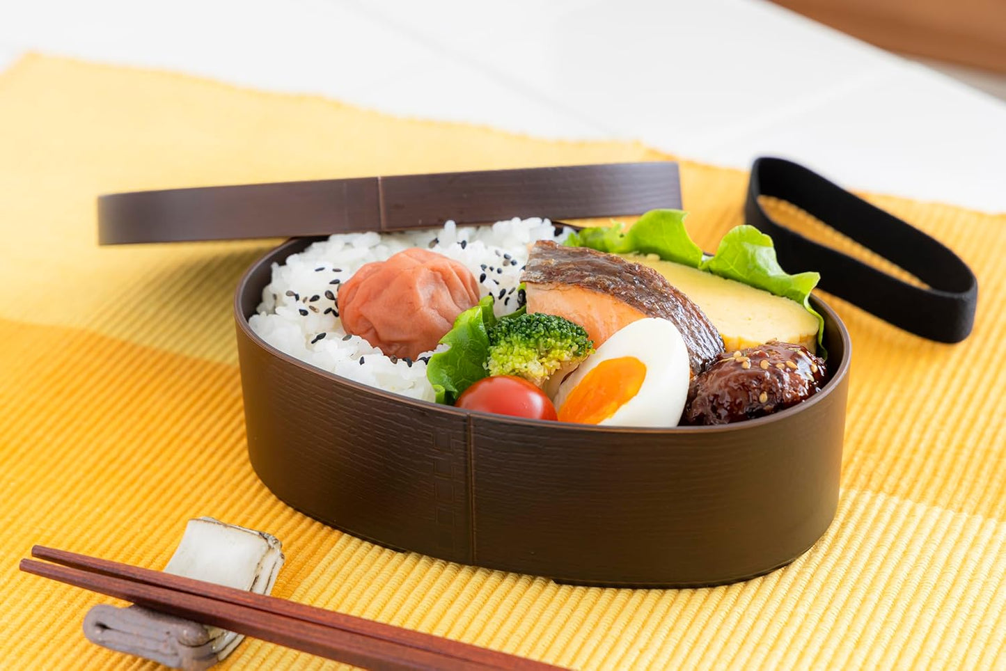 Kano Curved Wooden-Style Small Coin Bento Box Mocha Brown 72760, Microwave Safe, Dishwasher Safe, Japanese Made, with Band, Wooden Bento Box, Curved Wooden Bento, Wooden Bento, Lunch Box, Bento Box