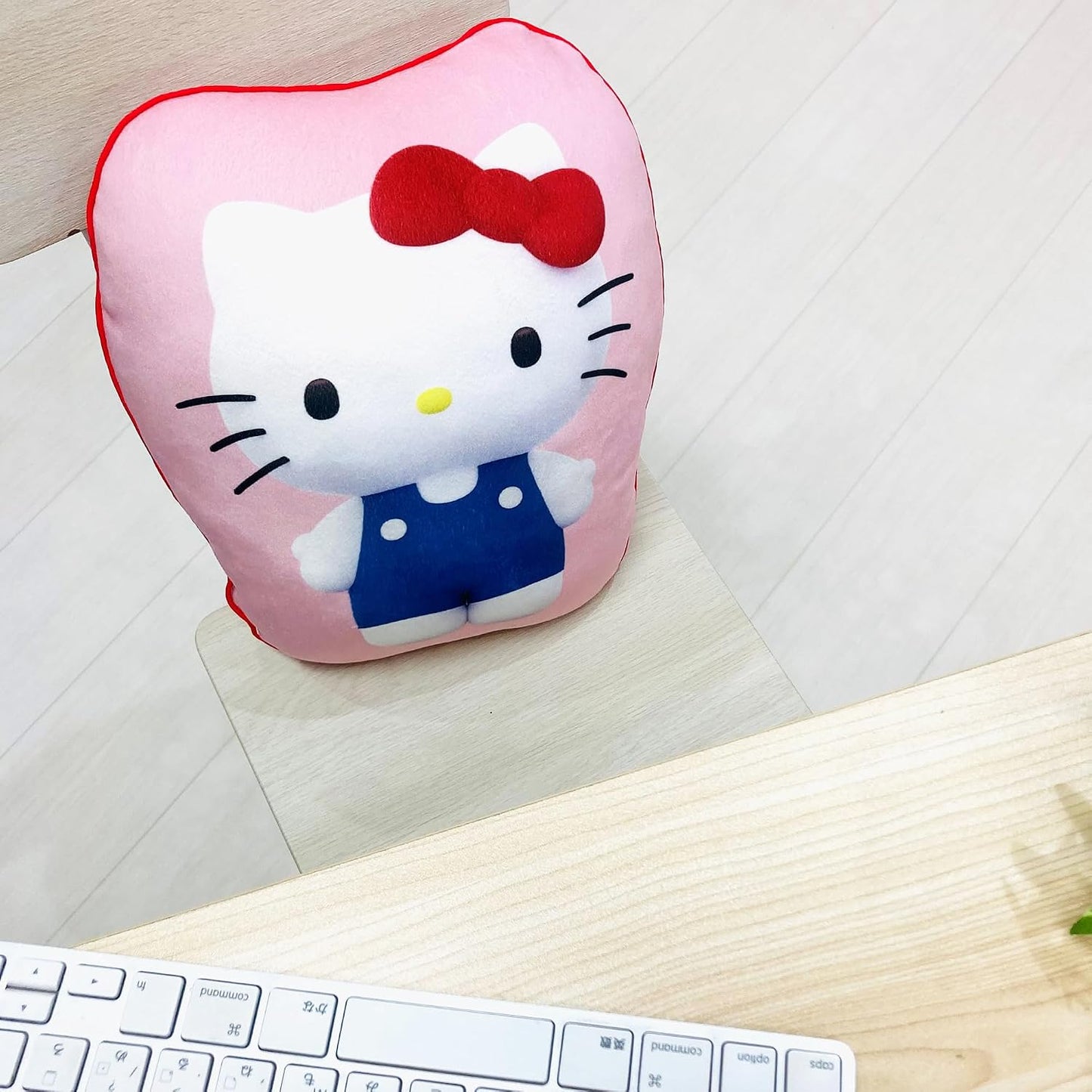 MORIPiLO Sanrio Characters Hello Kitty (Die-Cut Cushion) Skin-Friendly Micro Fabric Plush Toy Nap Pillow 11.8 x 15.7 x 3.9 inches (30 x 40 x 10 cm) Pink Pillow by Morishita