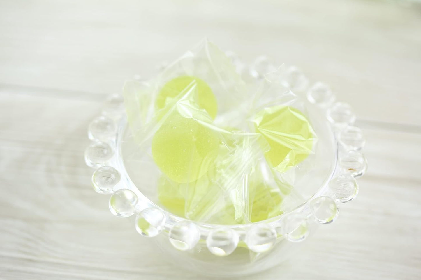 Shinshu Shine Muscat Gummy, 3.5 oz (100 g), Candy, Individually Wrapped, Gift, Souvenir, Sweet, Includes Cute Original Pocket Tissue