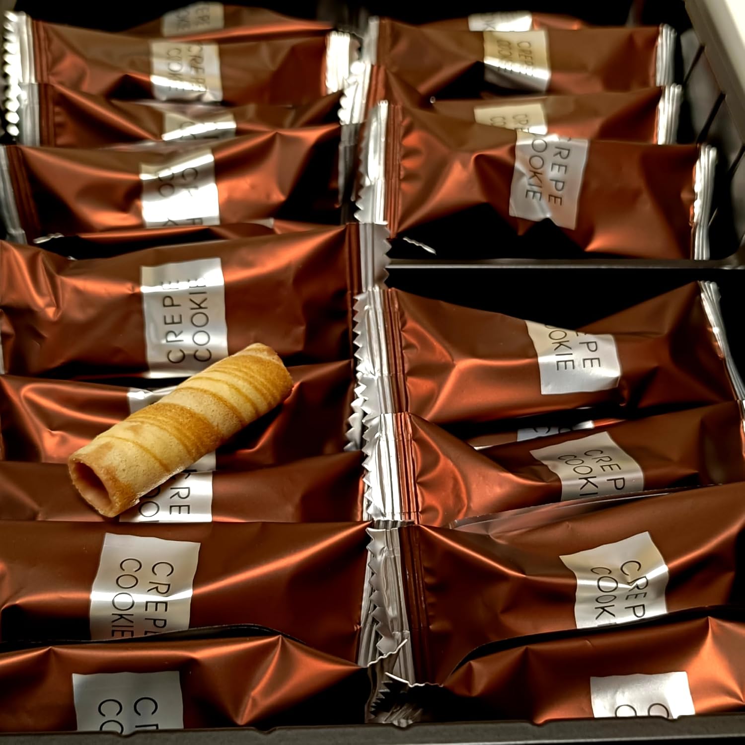 Osaka Machi Chocolate Crepe Roll, Baked, 32 Pieces (1 Box)