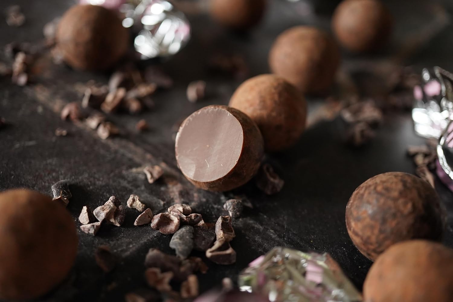 Salon de Royale Cocoa Milk Chocolate Bag Winner of the 24th National Confectionery Exposition Gold Award