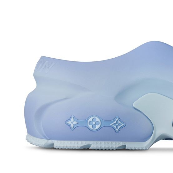 LOUIS VUITTON LV シャーク サンダル - Image 5