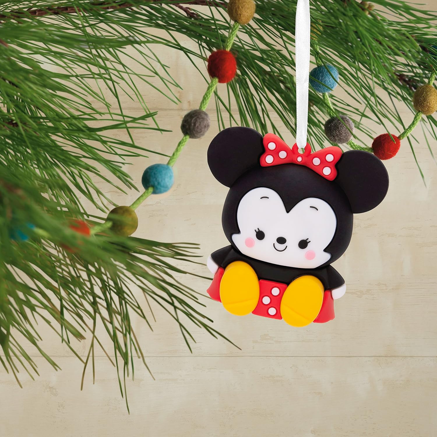 Hallmark Better Together Disney - Adornos magnéticos de Navidad de Mickey y Minnie, juego de 2