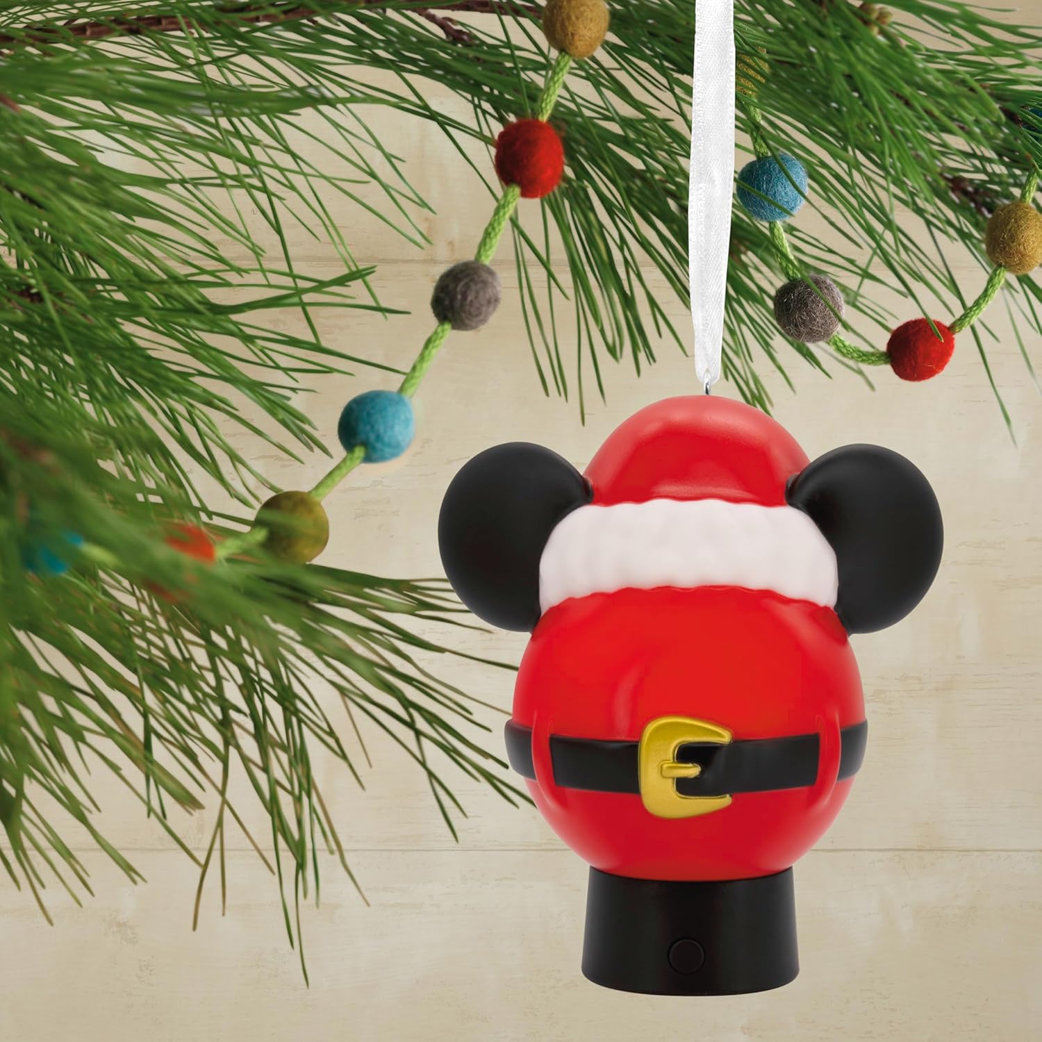Hallmark Disney Mickey Mouse Icono con Sombrero de Santa Adorno Navideño Colgante con Luz