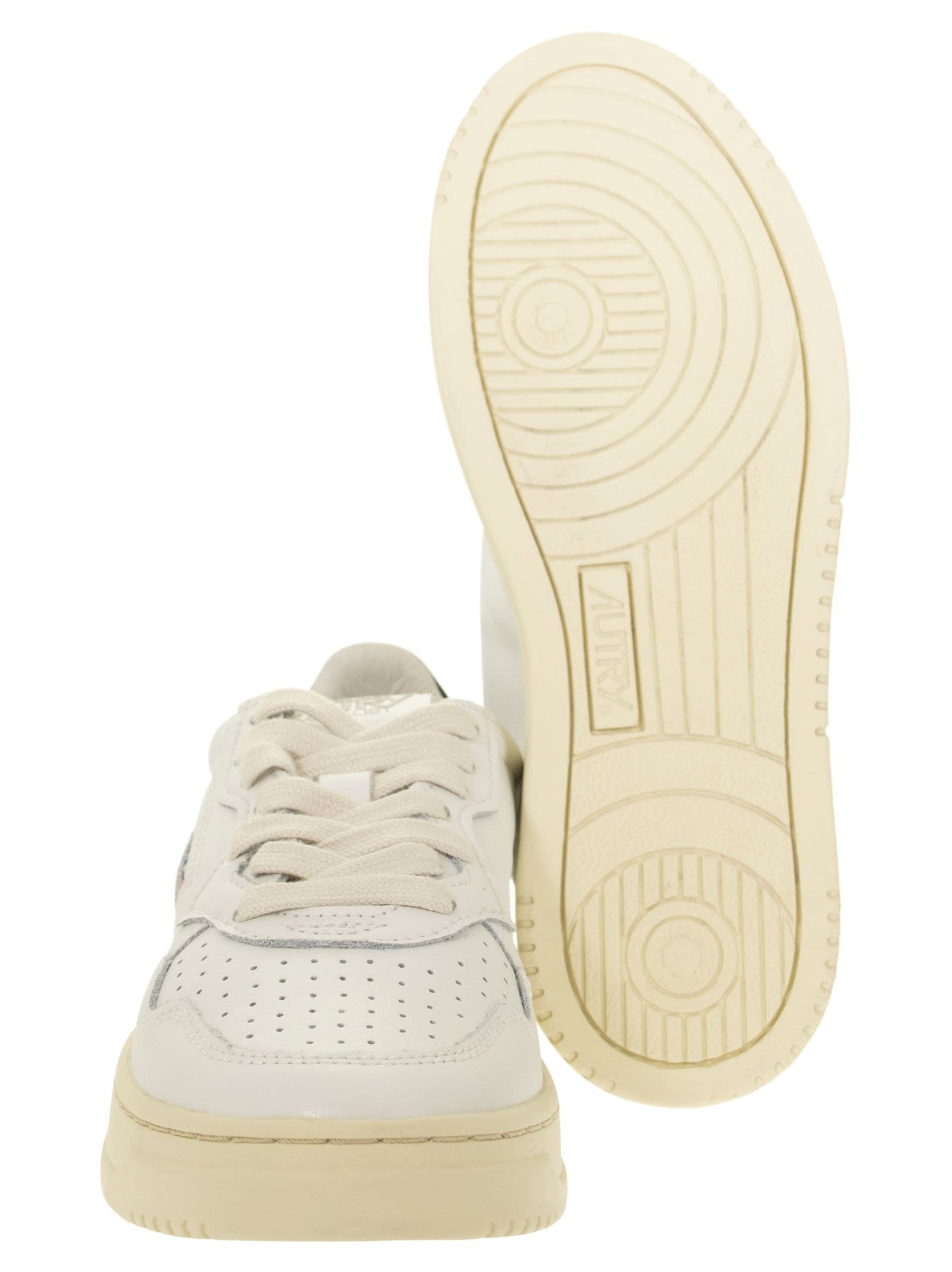 Autry Medalist Low Leather Sneakers - Image 5