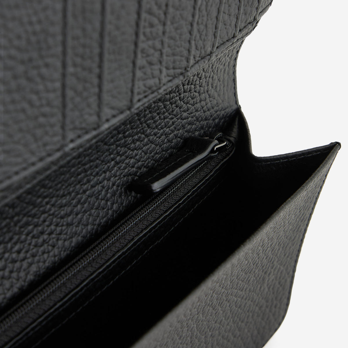 Emporio エンポリオ アルマーニ レザー ウォレット エンボスロゴ入り - Image 5