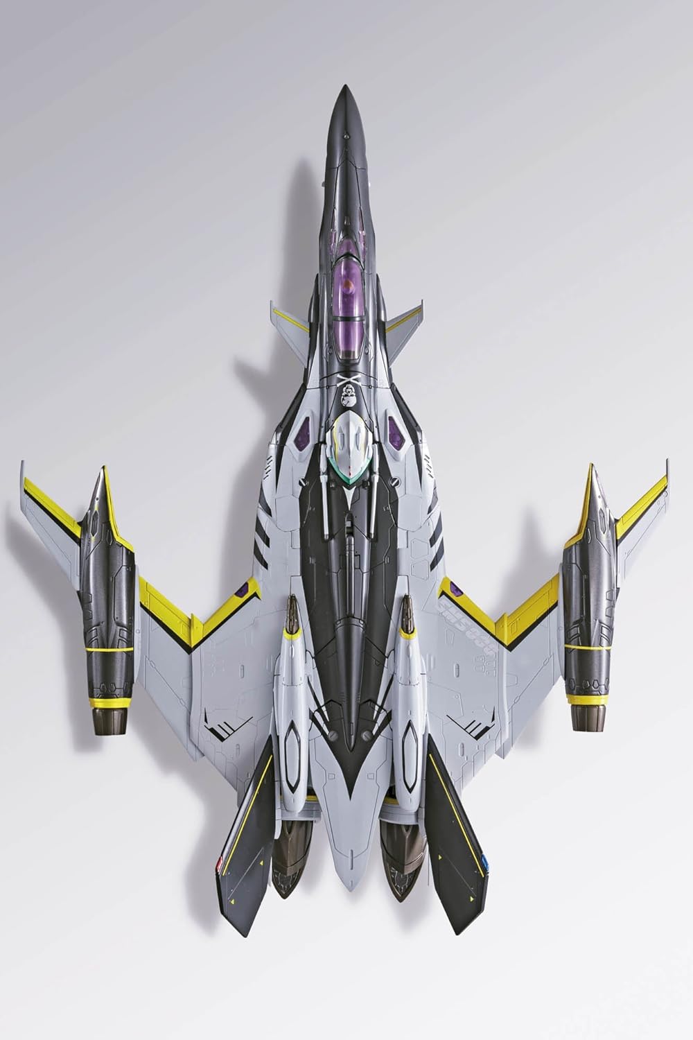 Tamashi Nations DX Chogokin YF-29 Durandal Valkyrie (30th Anniversary Color)