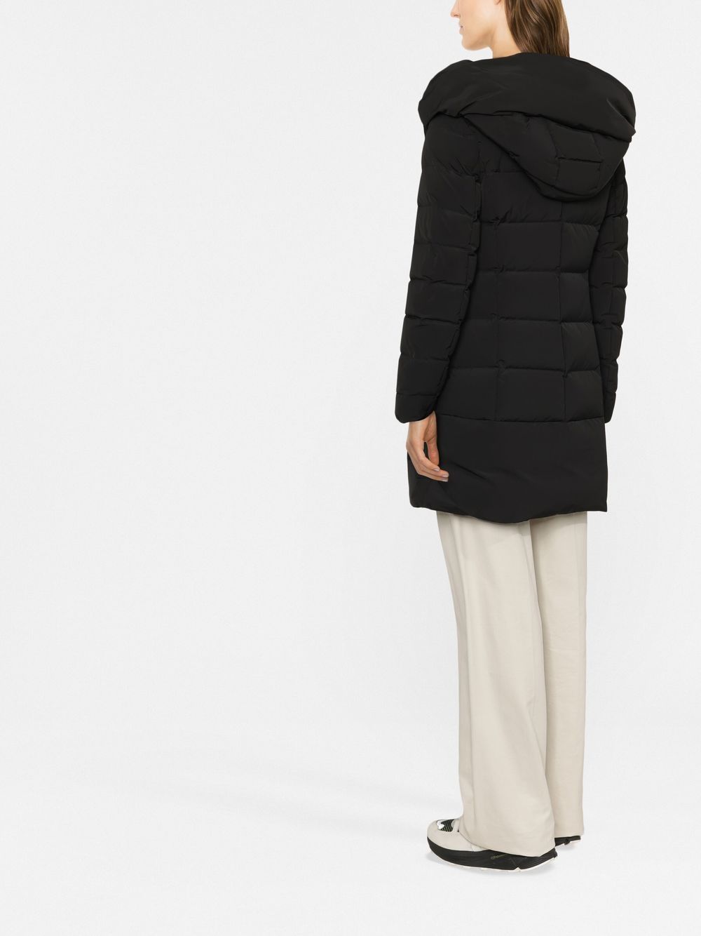 Woolrich ウールリッチは黒をコートします - Image 5