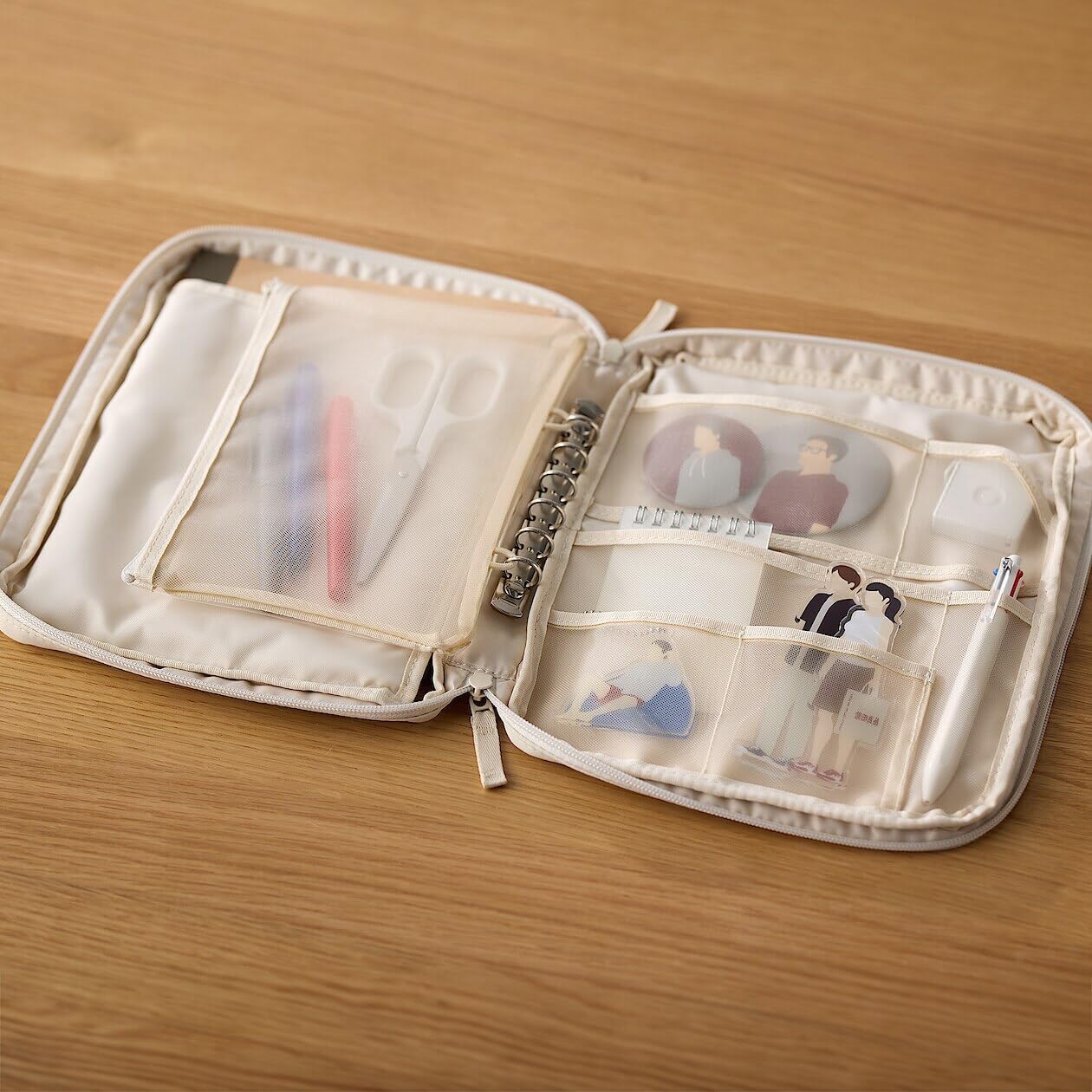 Mujin Ryohin Pocket Selectable Collection Case A5 Wide Ivory Approx. 11.0 x 8.7 x 1.4 inches (280 x 220 x 35 mm) NDG10A3A