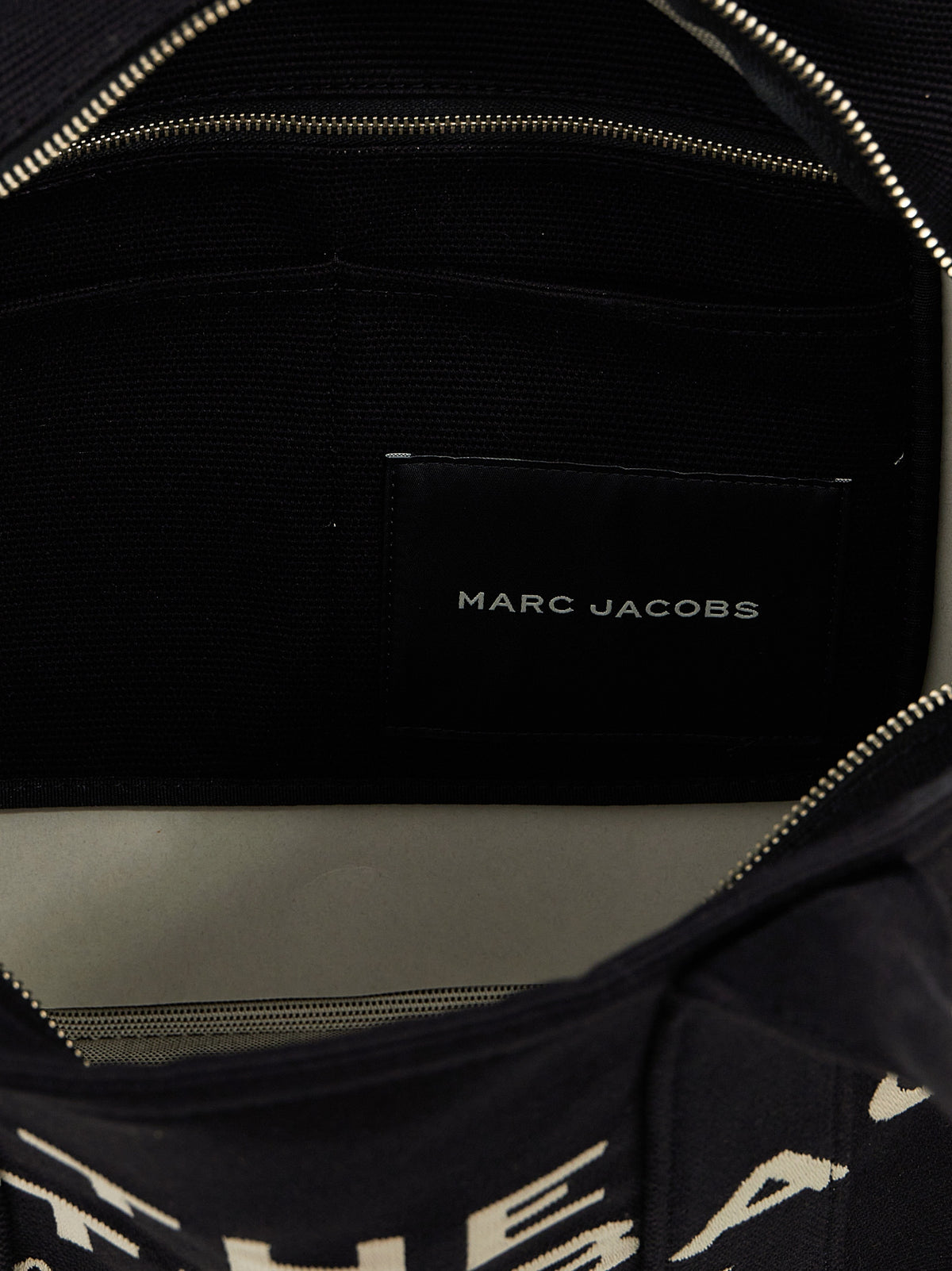 Marc マークジェイコブスの「トラベラートート」ショッピングバッグ - Image 5
