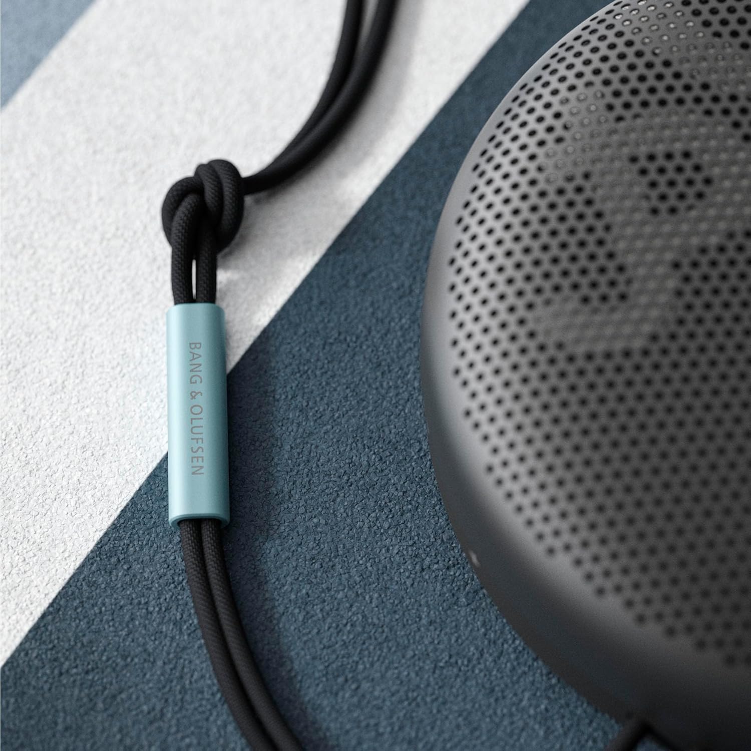 Bang & Olufsen Portable Speaker Beosound A1 2nd Anthracite Oxygen Bluetooth Wireless IP67 Certified Waterproof and Dustproof Video Conferencing 18 Hours Playback
