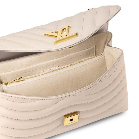 LOUIS VUITTON New Wave Chain Bag GM - Image 5