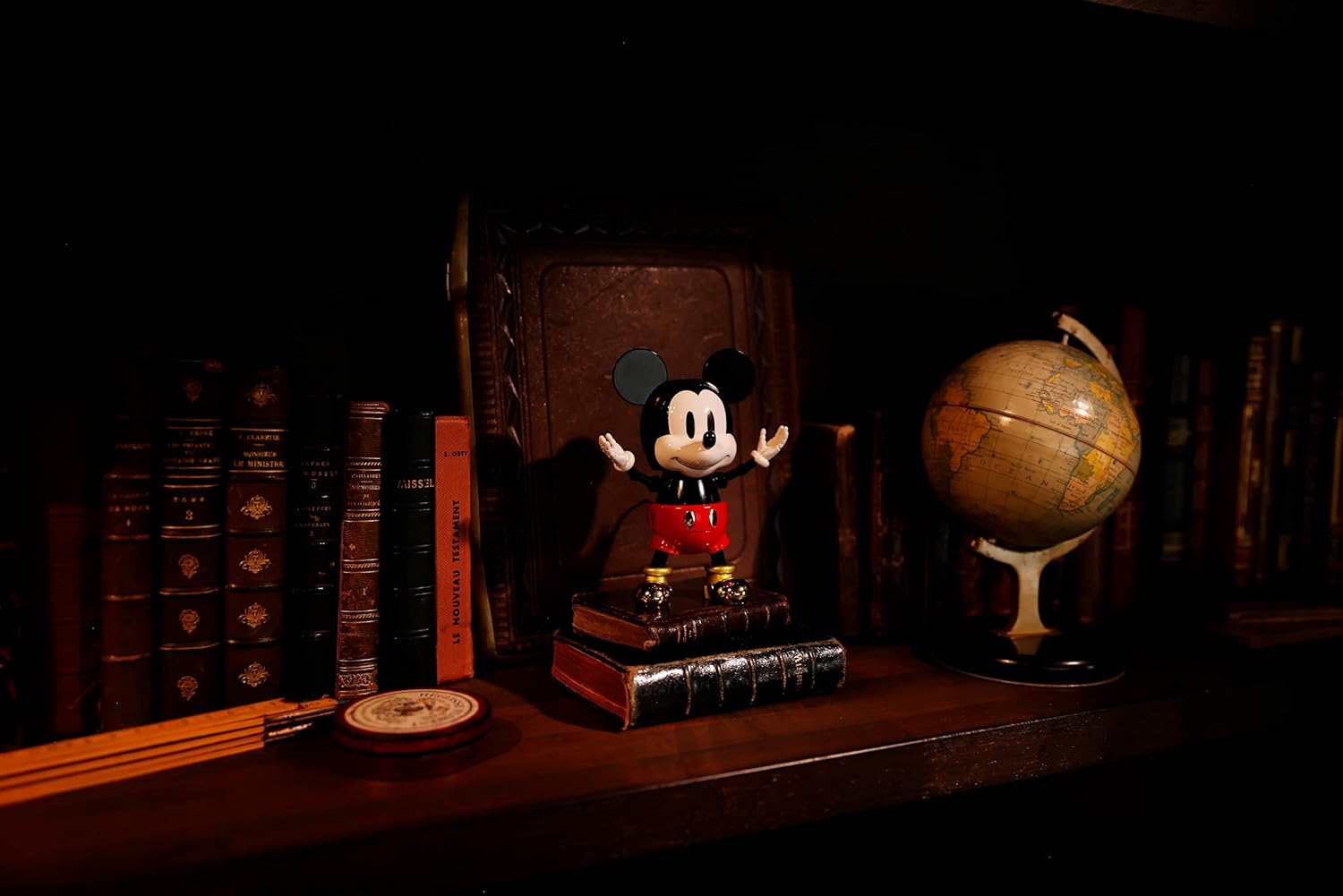 TAMASHII NATIONS Chogokin Disney Character, Super Transformation, Mickey Mouse by Kunio Okawara, Approx. 4.9 inches (125 mm), Die Cast & ABS & PVC Pre-painted Action Figure