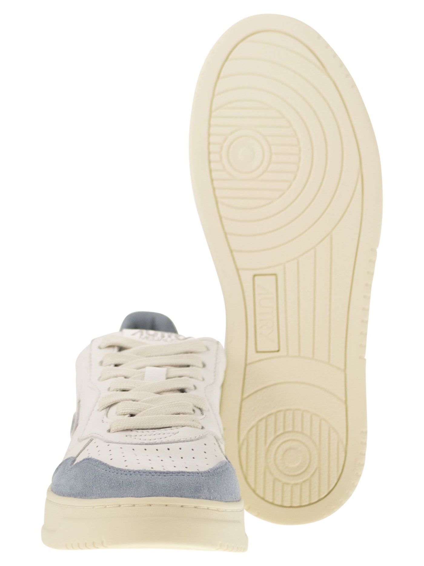 Autry Medalist Low White LeatherとSuede Sneakers In Powder - Image 5