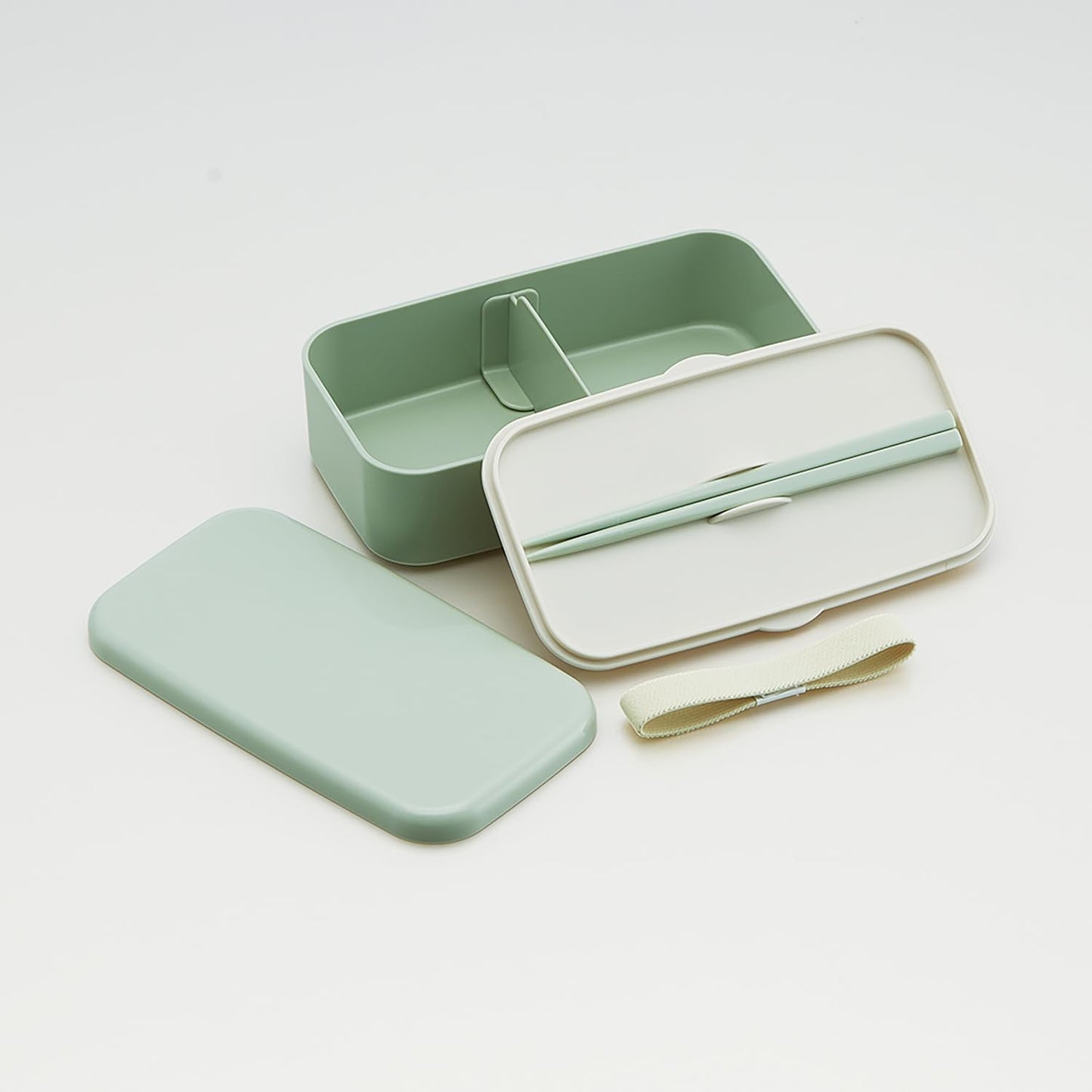 Skater Biomass Bento Box with Chopsticks, Lunch Box, 20.3 fl oz (600 ml), Lunch Belt Included, Dishwasher Safe, Microwave Safe, Made in Japan, Sepia Green PLB6HB