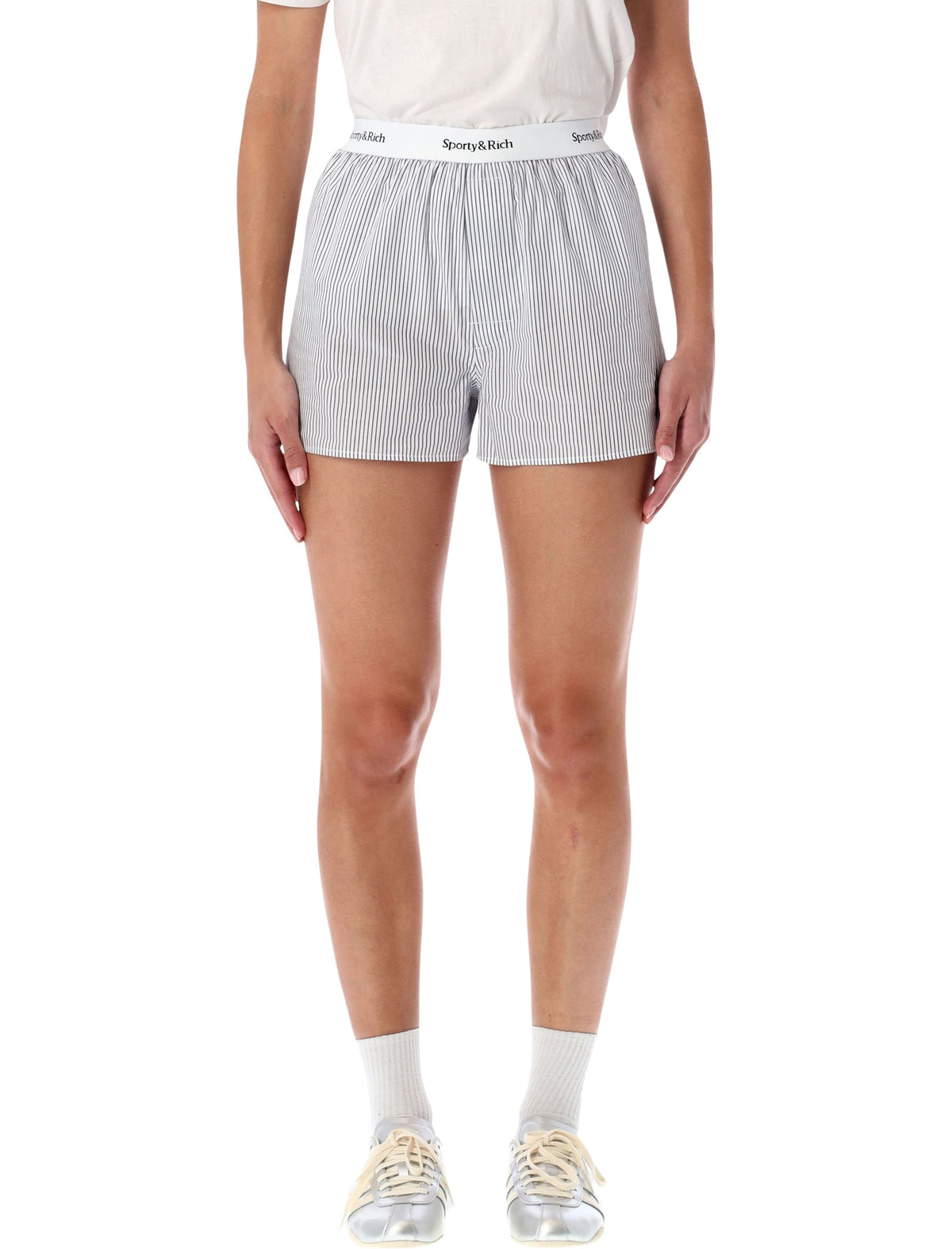 Sporty スポーティでリッチなショートパンツ - Image 5