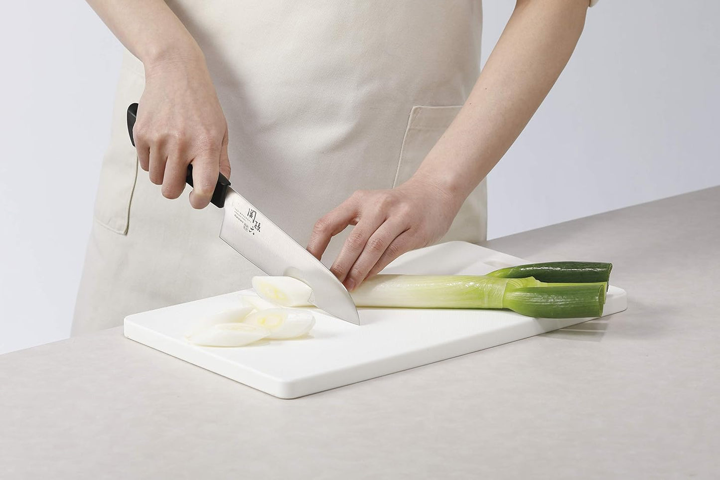 Kai Corporation KAI Sonroku Wakatake AB5420 Santoku Knife, 6.5 Inches (165 mm), Stainless Steel, Made in Japan, Dishwasher Safe