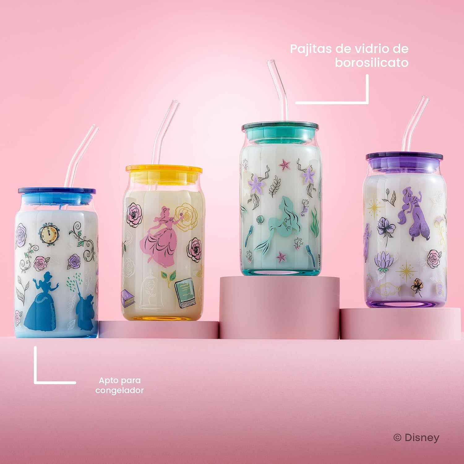 JoyJolt Tazas de vidrio con íconos de princesas Disney con tapas y popotes, tazas de vidrio de 16 oz con tapas y popotes con las princesas Jasmine, Ariel, Cenicienta y Bella, 4 piezas de vasos con