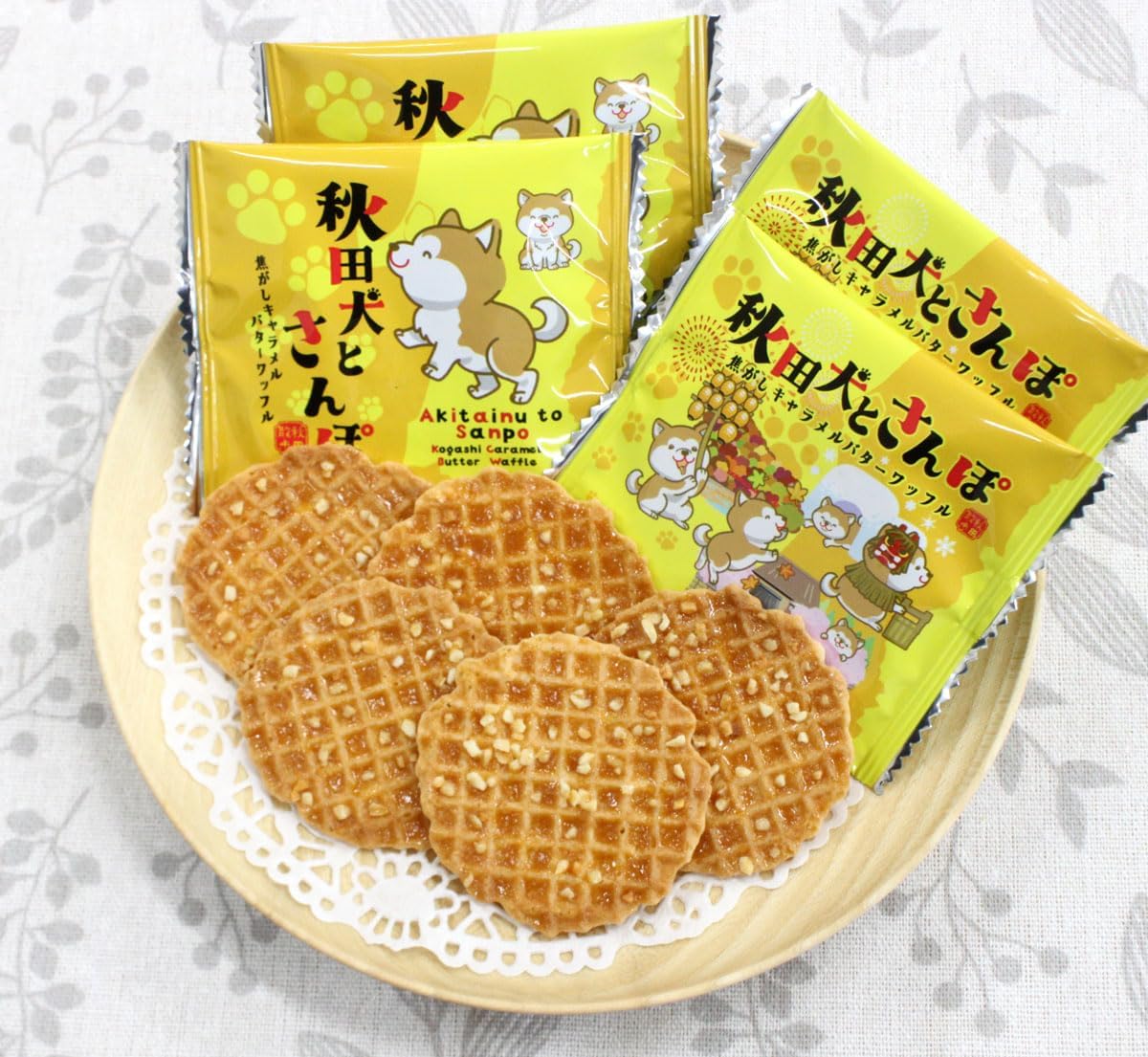 Akita Inu Sanpo Caramel Butter Waffles (18 Pieces), Individual Packaging Type