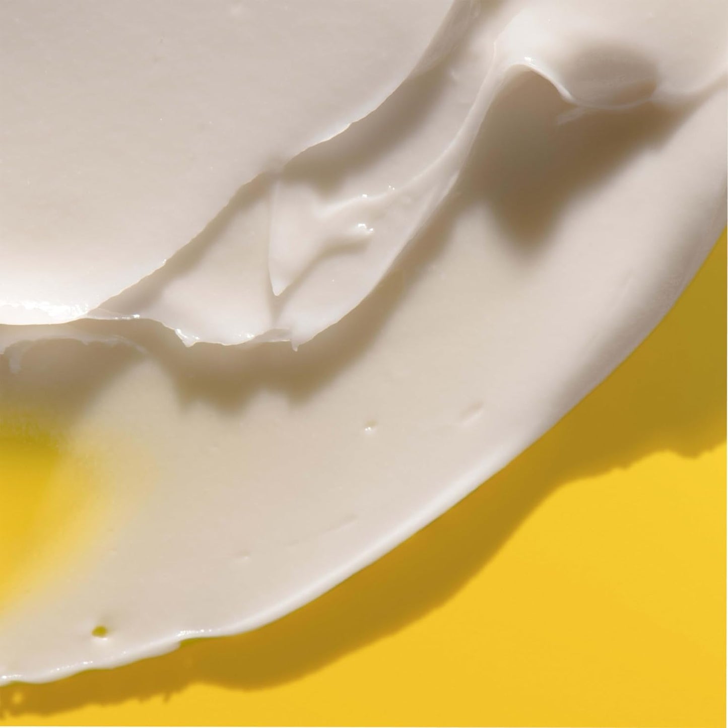 Burt's Bees Crema de manos de almendras y leche, 2 onzas