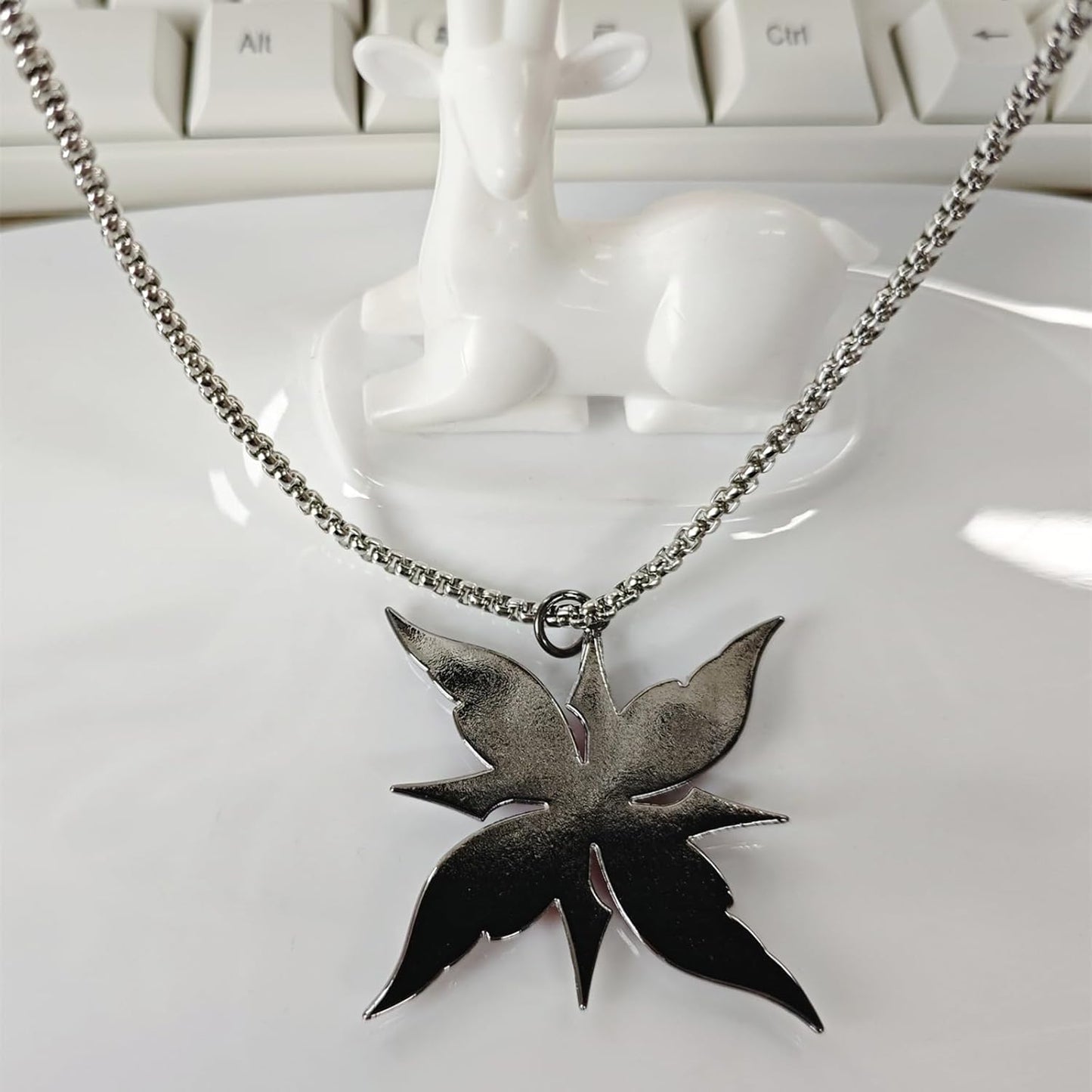 Akixen Haragin Amateur Arlecchino Necklace, Cosplay, Anime, Tools, Lightweight, Accessory, Fashion Accessory, Halloween, Christmas Gift