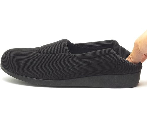 4E Loose Wide Stretch Slip-on Shoes, Made in Japan, Black