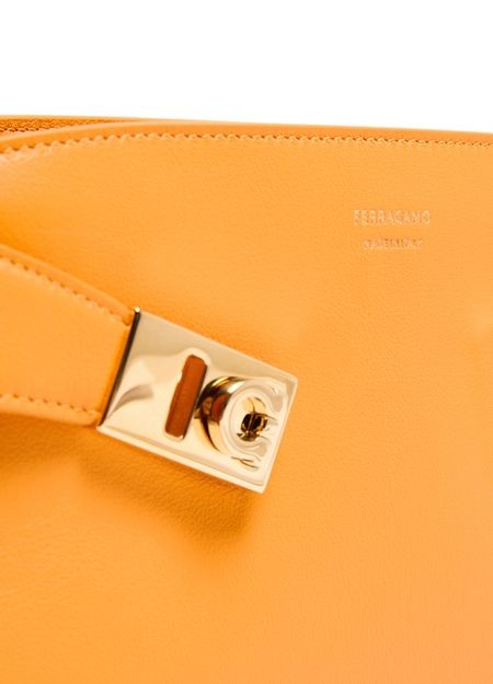 FERRAGAMO Hug mini crossbody bag - Image 6