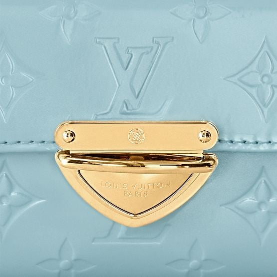 LOUIS VUITTON Malibu Pochette - Image 6