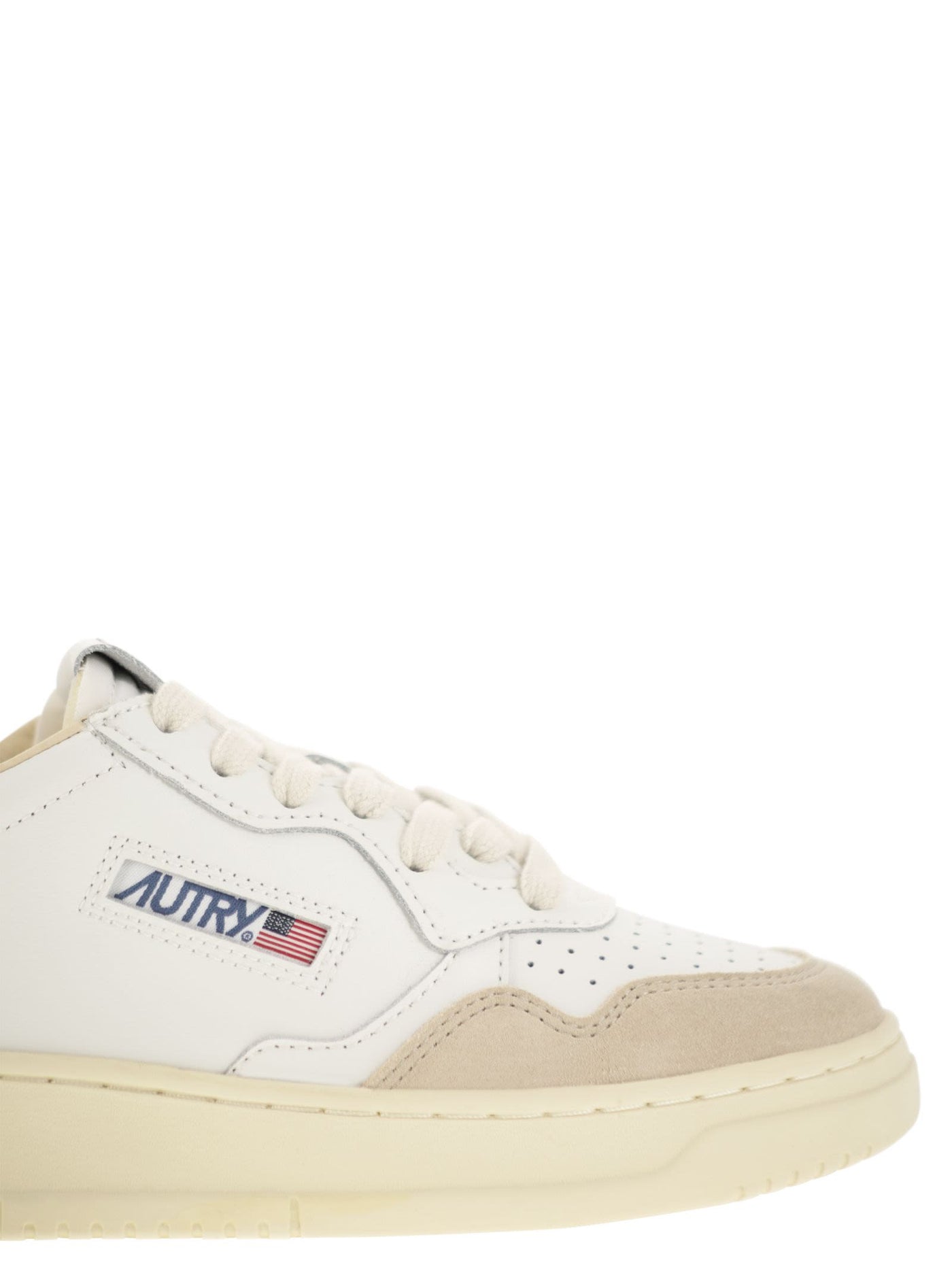 Autry Medalist Low Leather Sneakers - Image 6