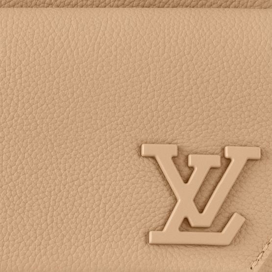 LOUIS VUITTON Fastline Messenger - Image 6