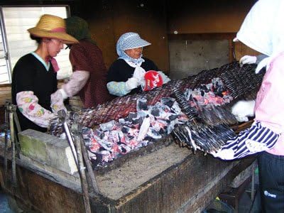 Handmade Charcoal Fire, Roasted & Dried Iwashi (Produced in Wakinozawa, Outigahama), Rakuawan, Aomori Prefecture, 3.2 oz (90 g)