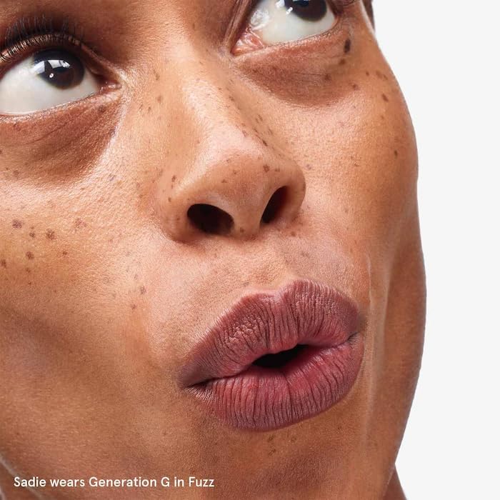 Glossier Lápiz labial Generation G en Fuzz