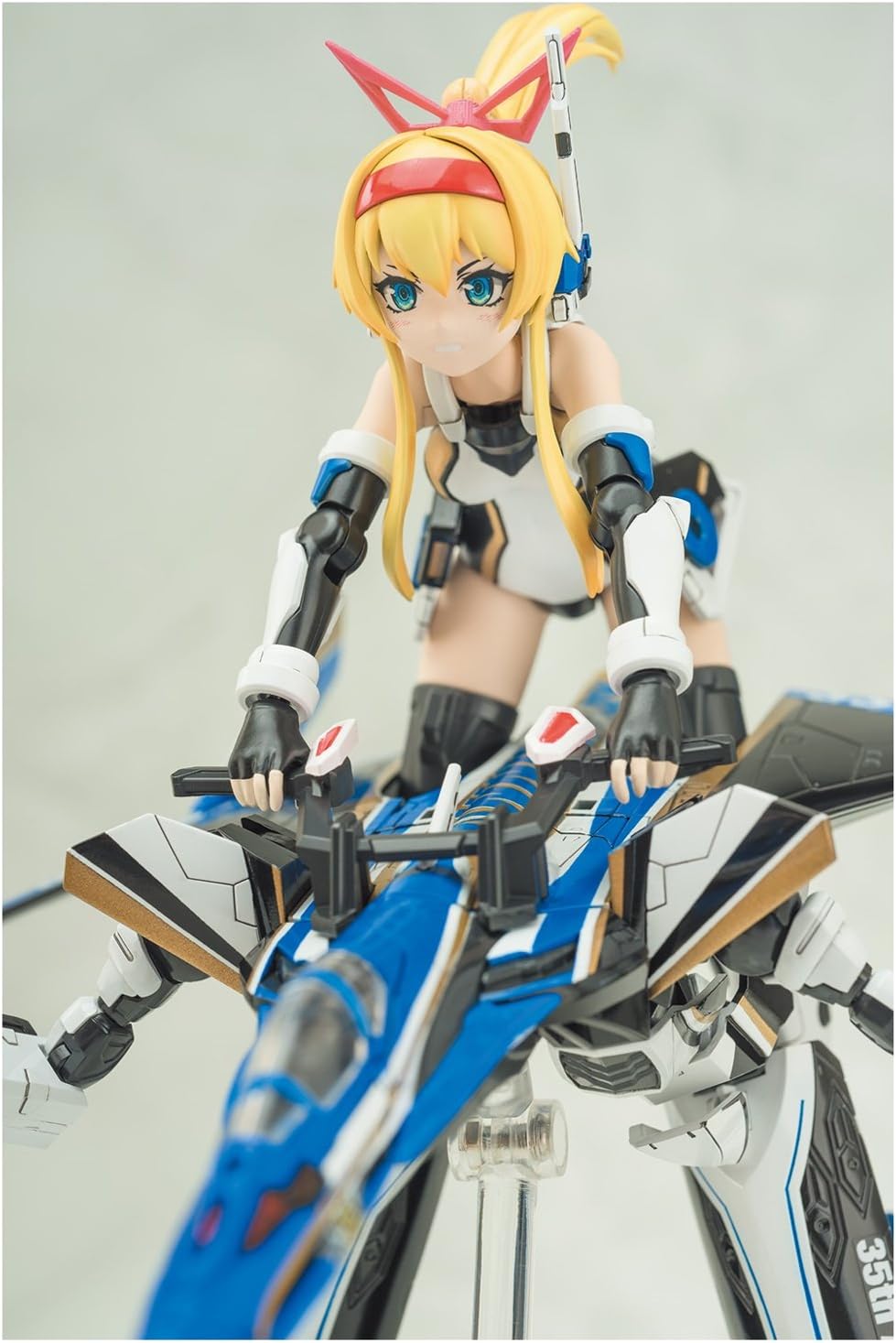 青島文化教材社 VFG マクロスデルタ VF-31J ジークフリート 35周年アニバーサリー 全高約155mm 色分け済みプラモデル MC-02