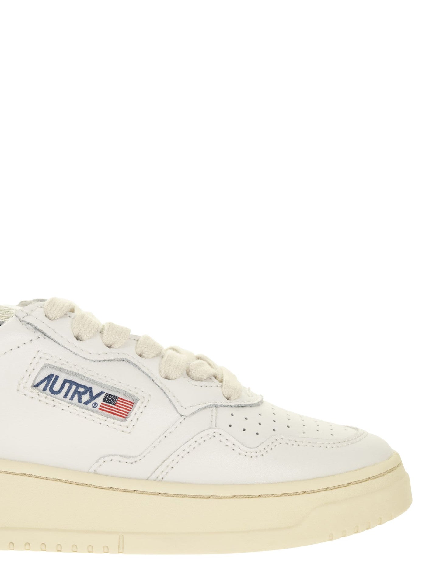 Autry Medalist Low Leather Sneakers - Image 6