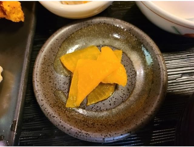 Reliable Kyushu Daikon Delicious Daikon (Spicy Pickled), Crispy Texture! 6.3 oz (180 g) x 2 packs. Mild tart and lightly sweet. The spicy and crispy texture will be addictive. This is a product