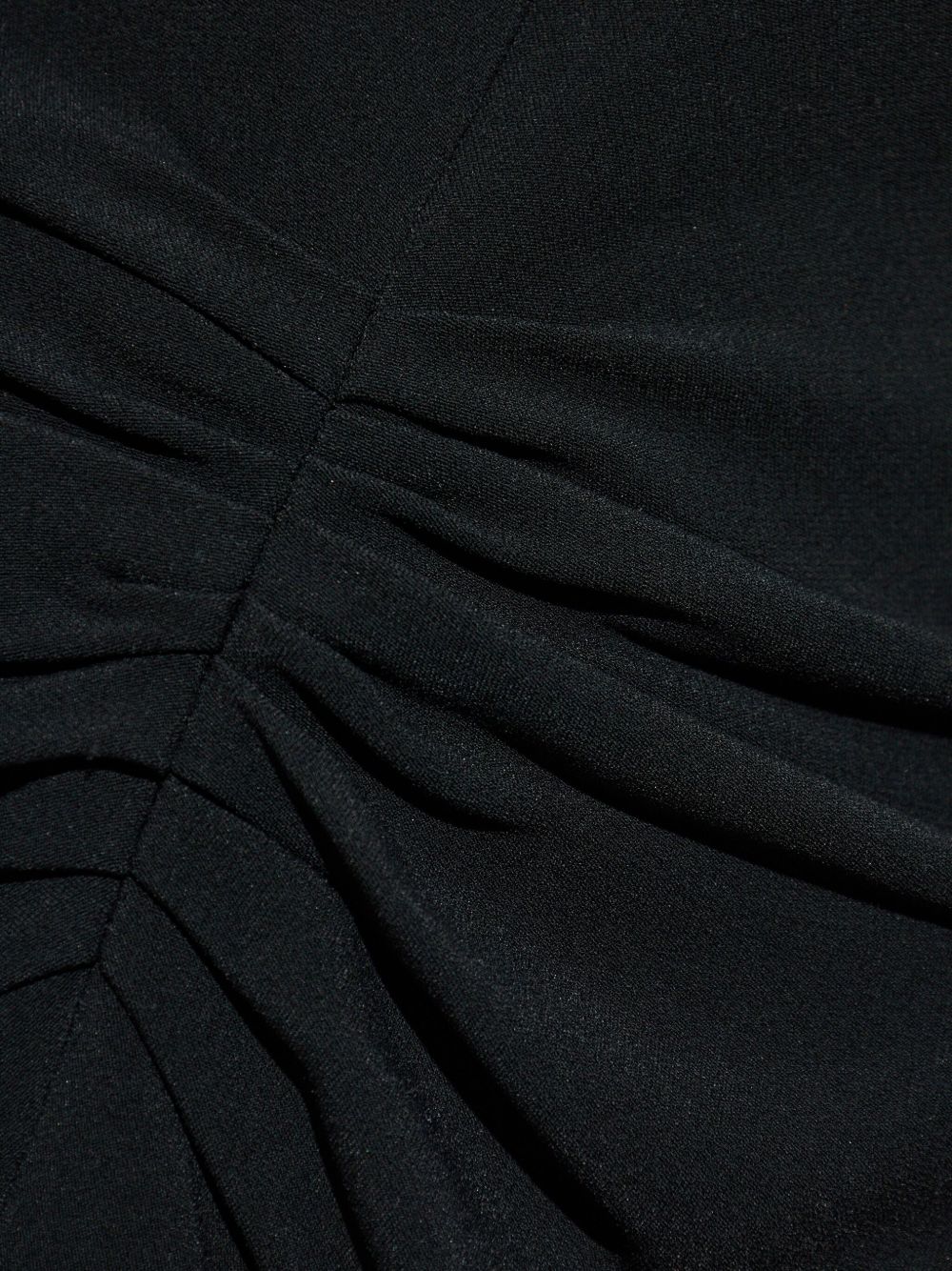 Victoria ビクトリア・ベッカムは黒いドレスを着ています - Image 6