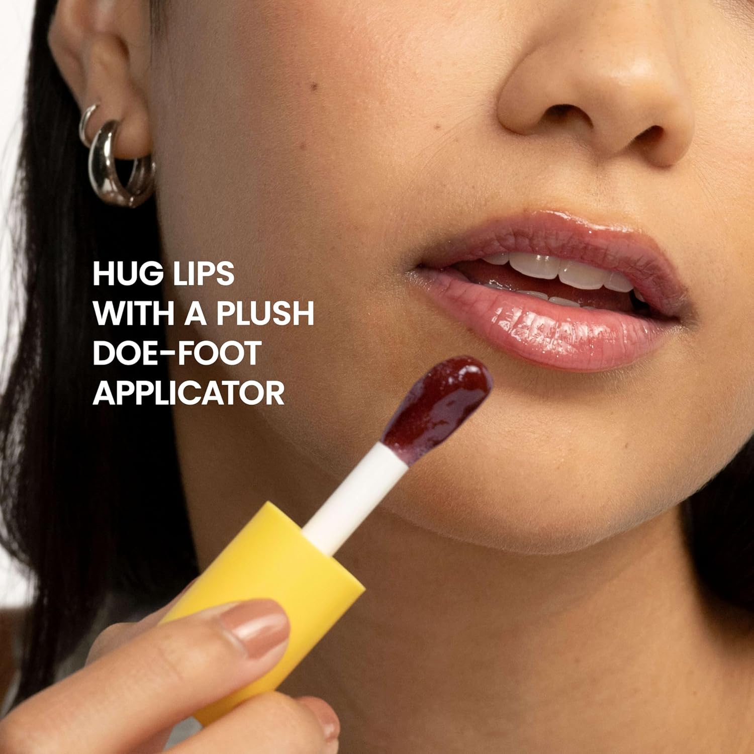 Burt's Bees Aceite Labial Plum Twilight, Hidratación Instantánea, Nutre y Suaviza los Labios, Toque de Color Transparente, Acabado de Alto Brillo, Aceite de Jojoba de Origen Responsable, No Pegajoso