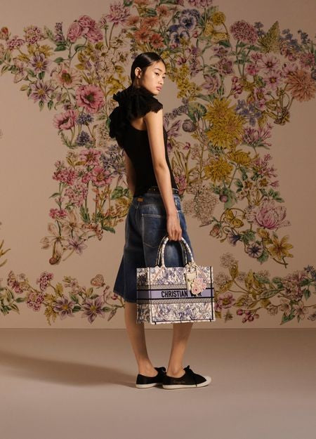 Dior Lucky Medium Dior Book Tote - Image 6