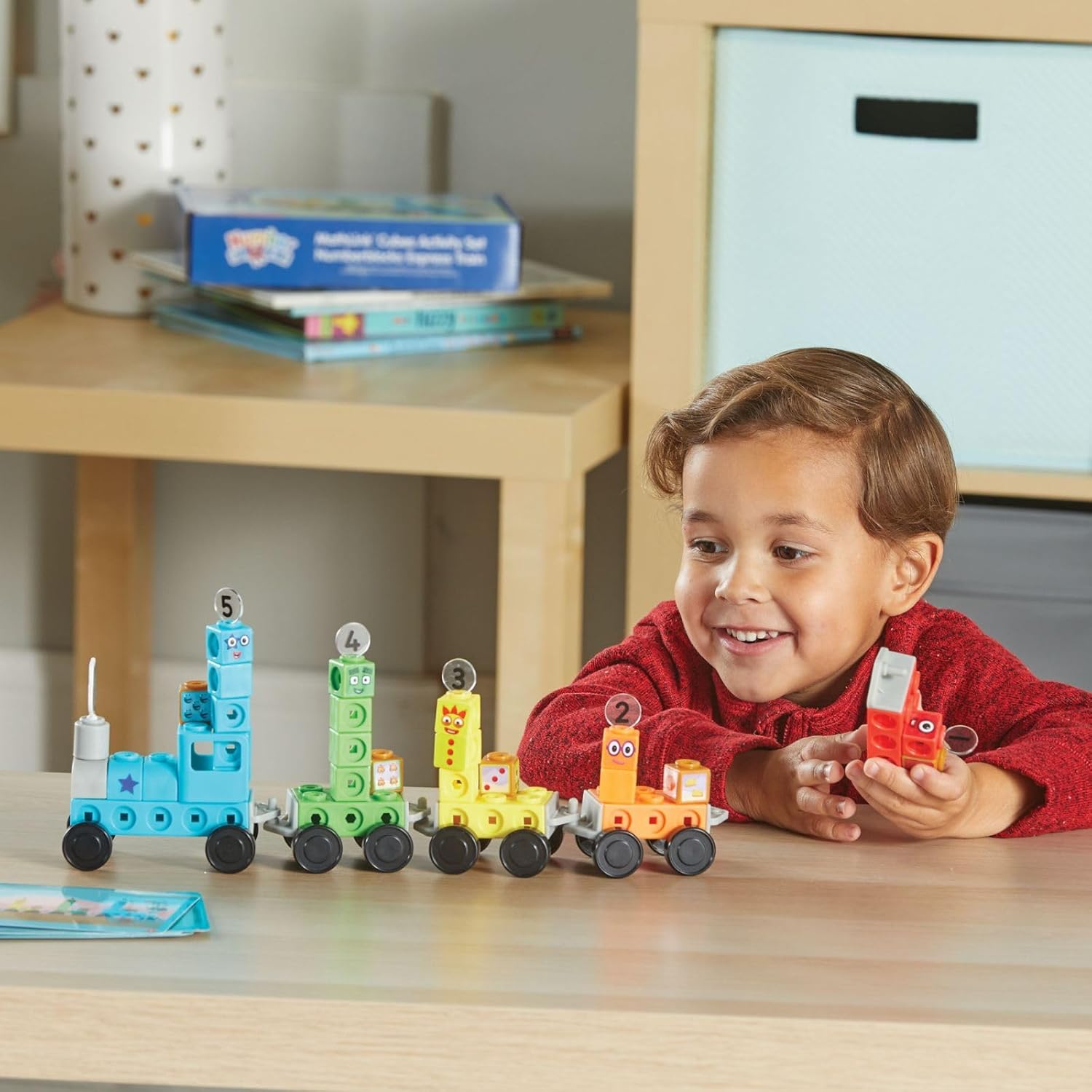 Numberblocks 96094 Mass Link Cube Activity Set Number Blocks Express Train Kazu Play Educational Toy
