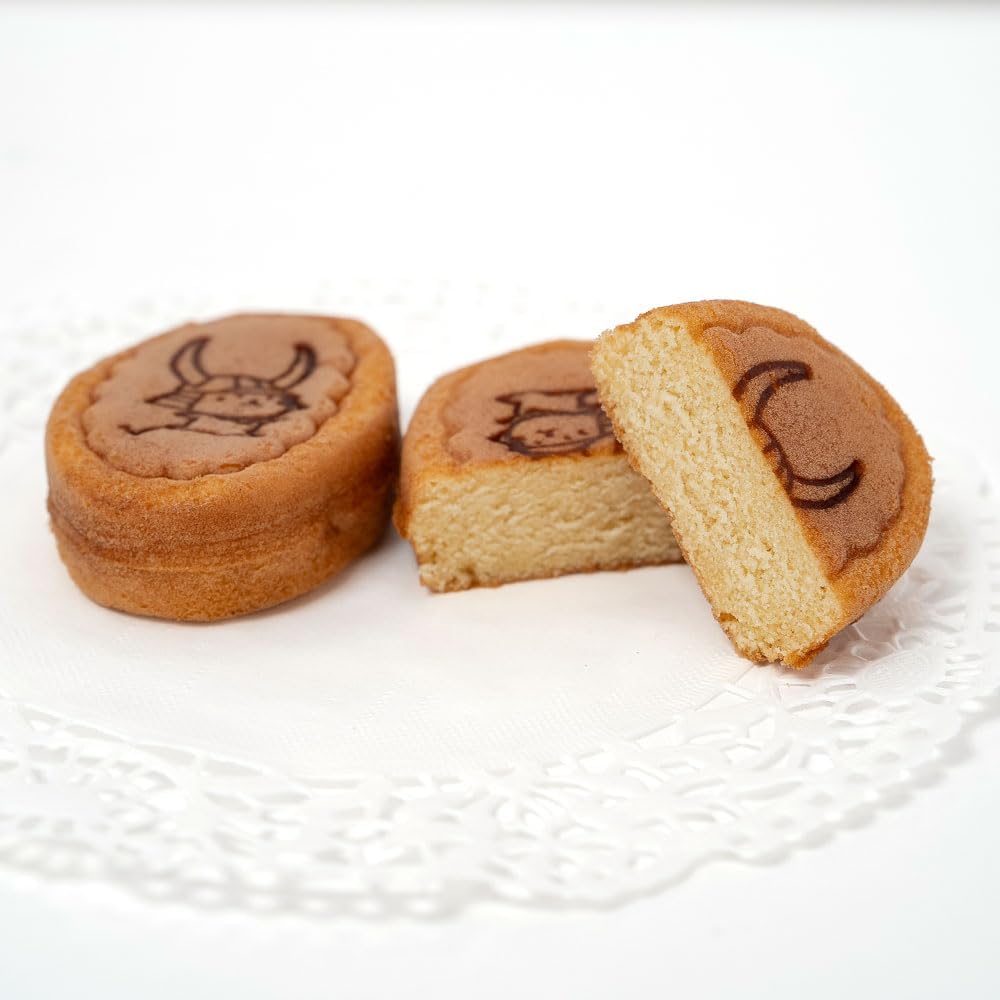 Shiga Prefecture Souvenir: Welcome to Hikone Kasuterayaki (Maple Flavor) 8 Pieces
