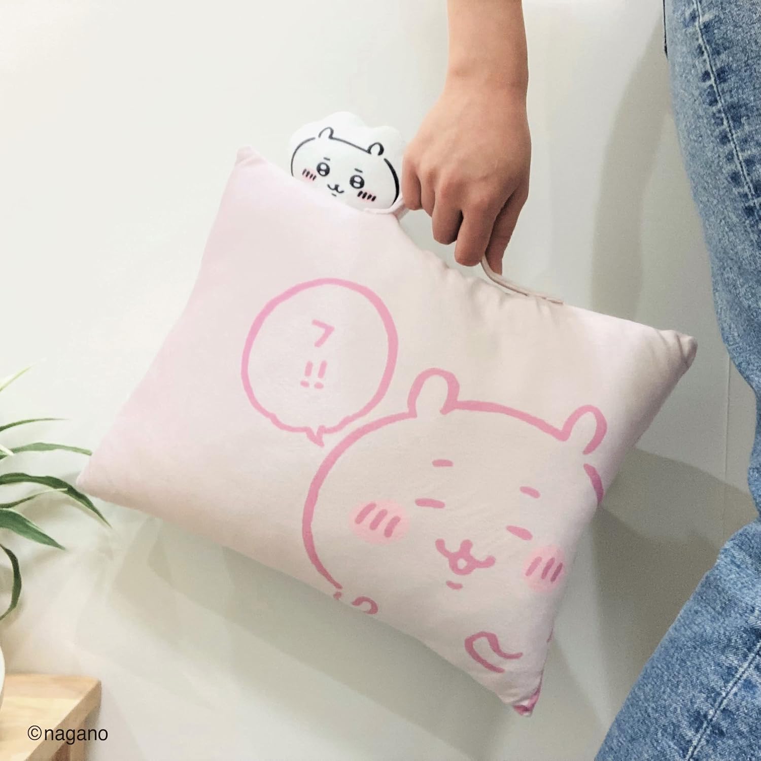 MORIPiLO Hugging Pillow, Chiikawa Small and Cute Pillow, Mascot with Handle, Compact, Cushion, Goods, Plush, Nap Pillow, 11.0 x 15.4 x 3.5 inches (28 x 39 x 9 cm), Pink, Character Pillow, Morishita