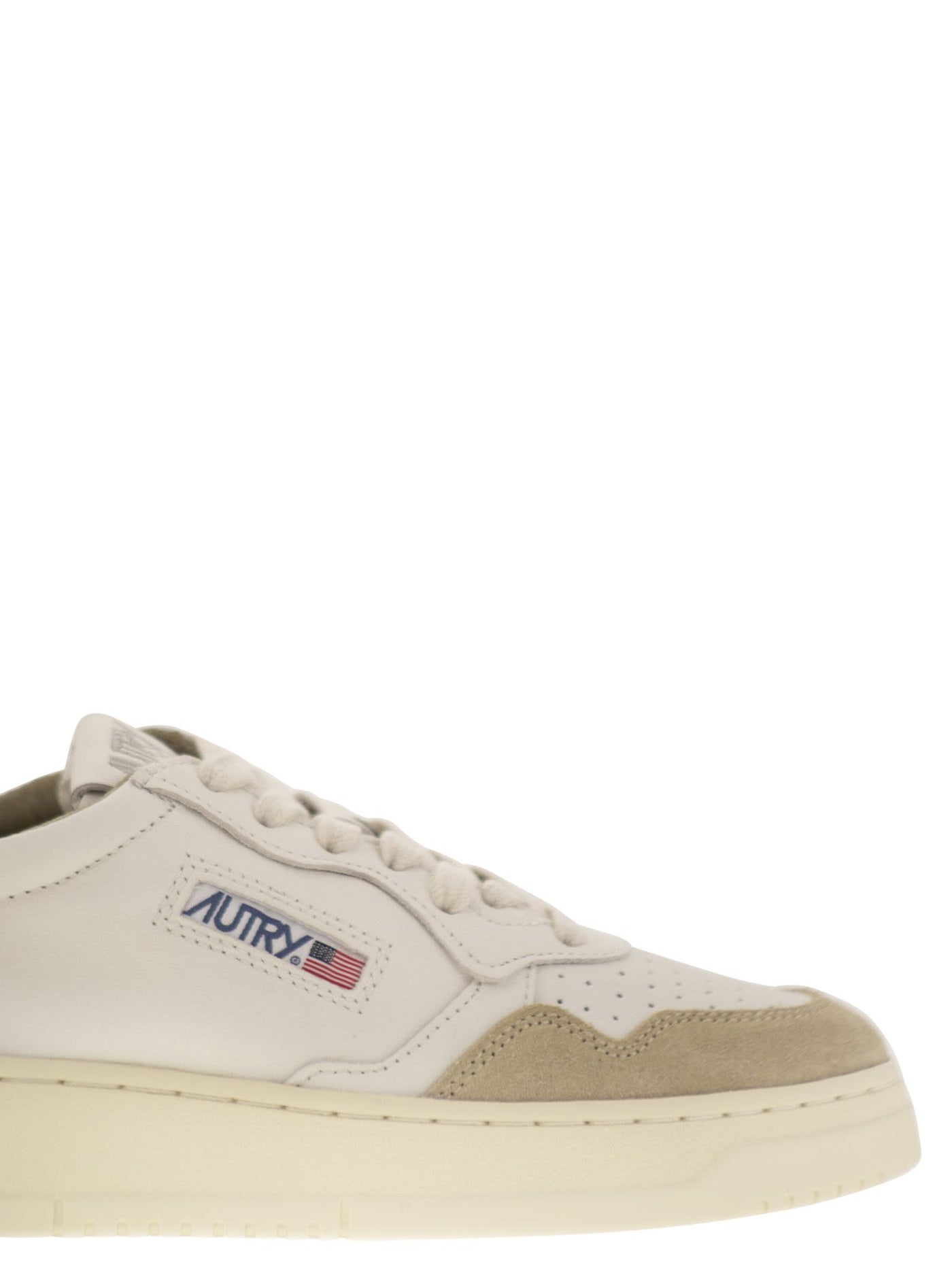 Autry Medalist Low Two Tone Leather Sneakers - Image 6