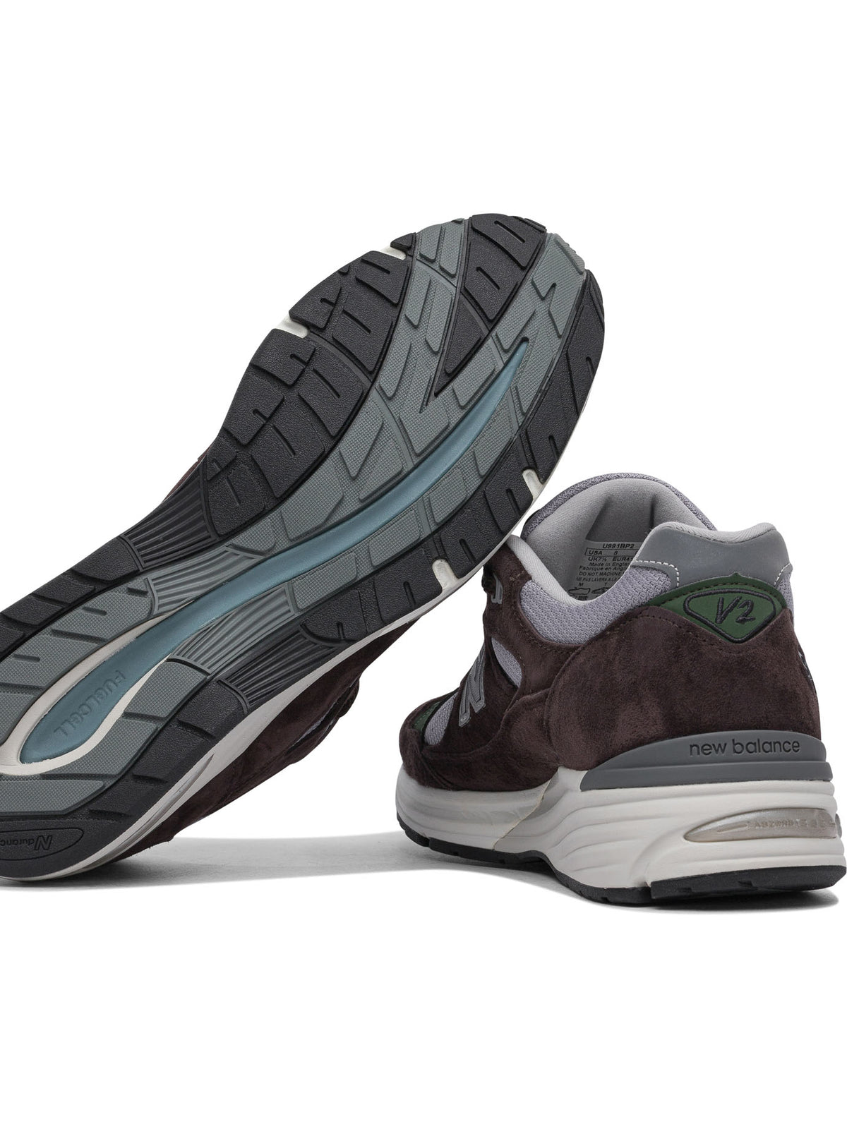 Designer Brand ニューバランススニーカーとスリップオン - Image 6