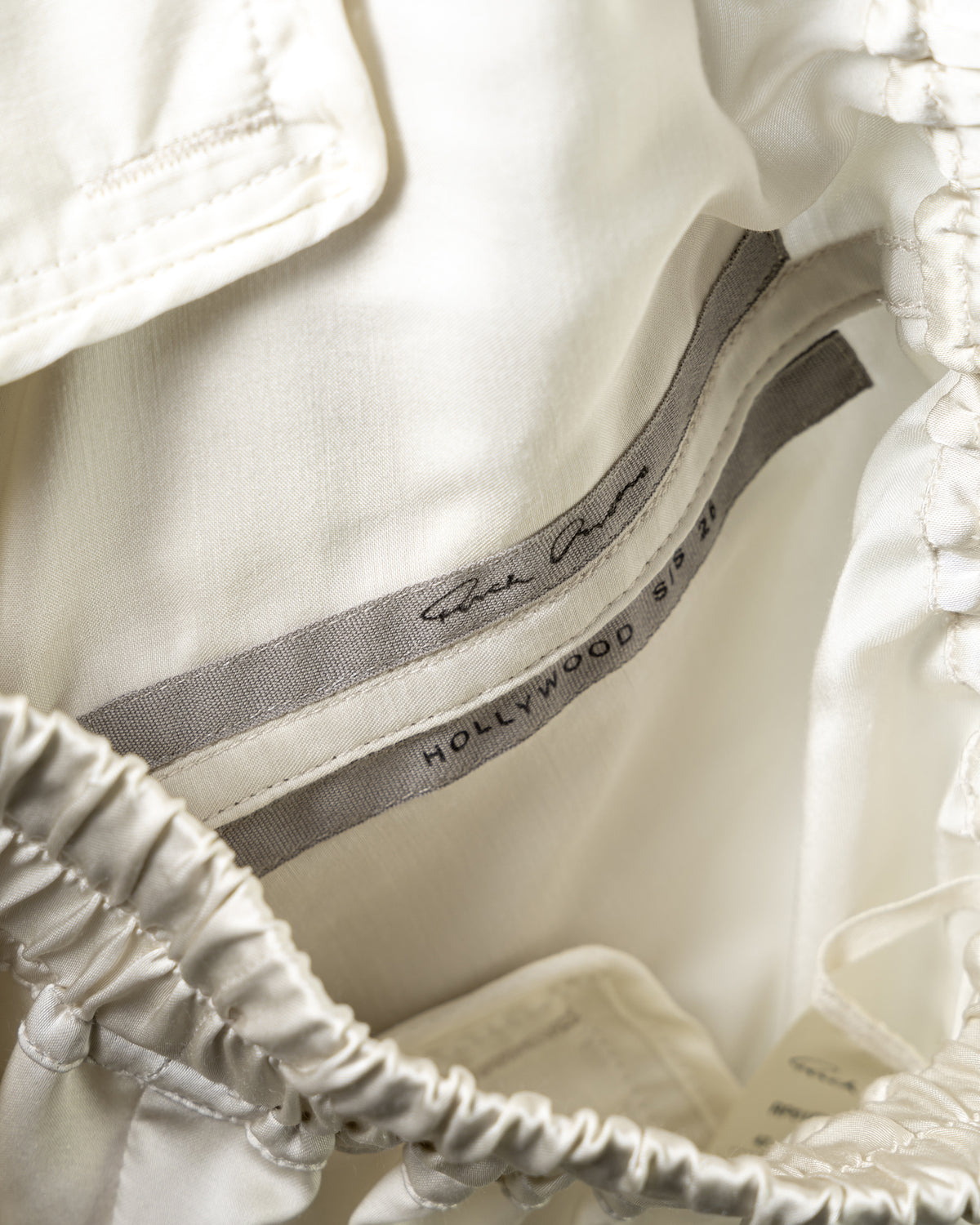 Rick リック・オーウェンズのズボンは白 - Image 6