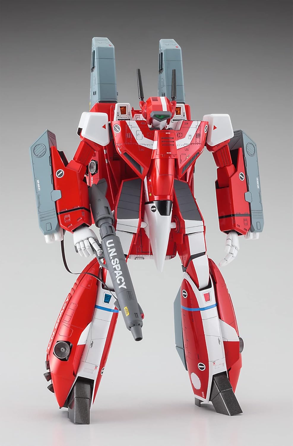 Hasegawa 65882 Macross VF-1J Super Battroid Valkyrie Milia Machine, 1/72 Scale Plastic Model